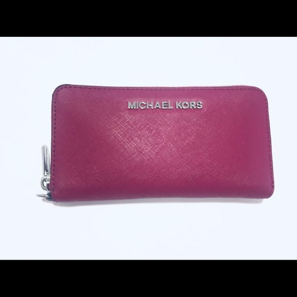Michael Kors Handbags - GU Michael Kors Wallet